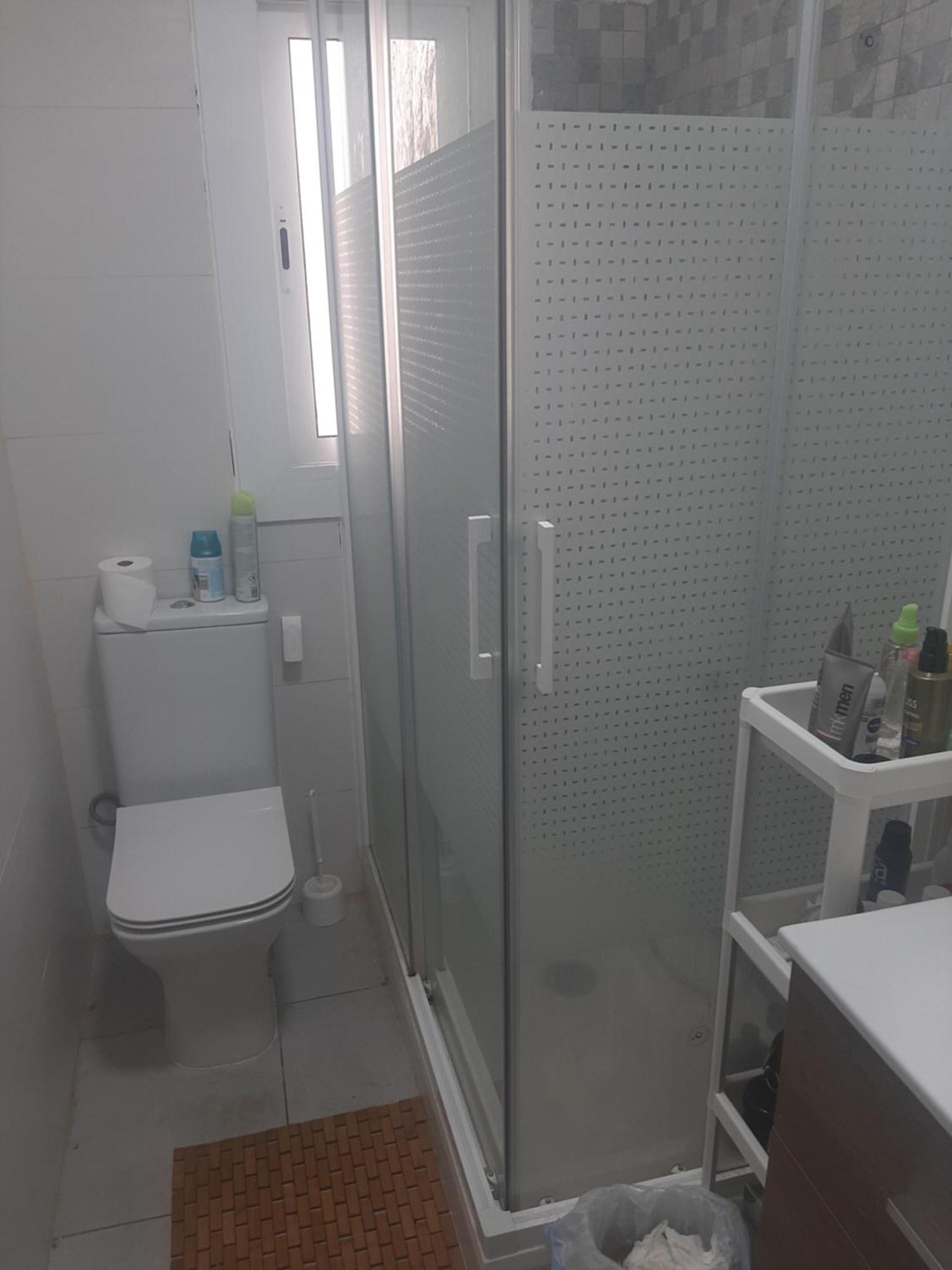 Alquiler Habitacion- Descanso Sabadell - Bano Compartido المظهر الخارجي الصورة